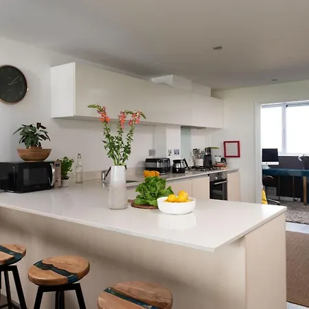Penthouse 53 Zinc Sleeps 6, Newquay *