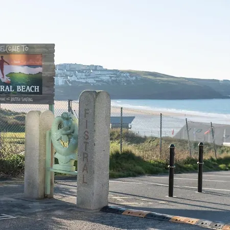 Penthouse 53 Zinc Sleeps 6, Newquay *