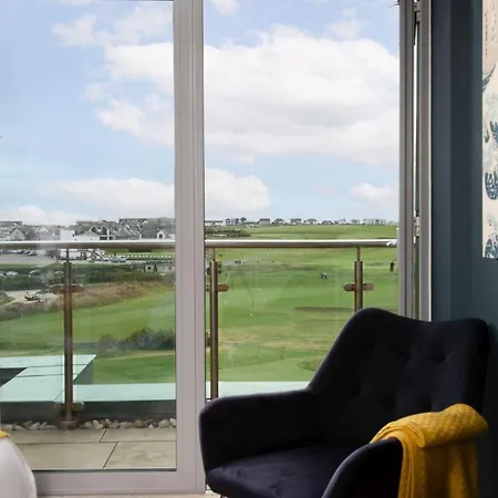 Penthouse 53 Zinc Sleeps 6, Newquay